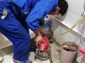 苏州张家港下水道疏通公司抽污水管电话